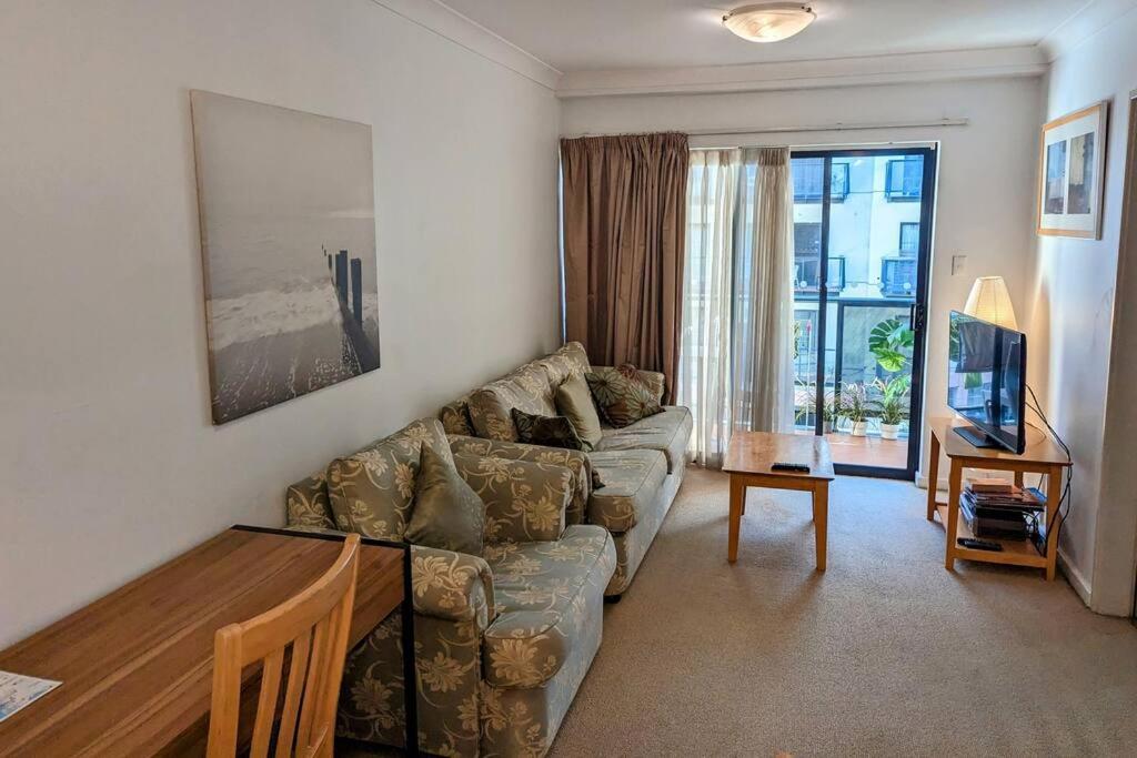 City & Lakeside With Free Parking, Pool And 10 Mins Walk Into The City Perth Exterior photo